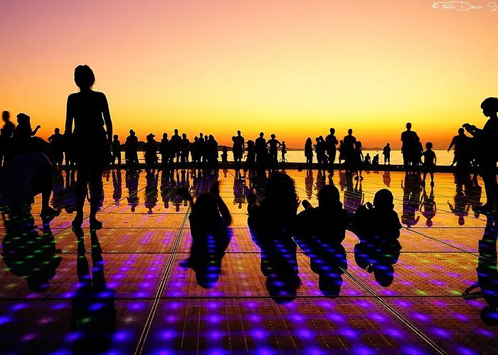 Scallop Regent 招待所 4*